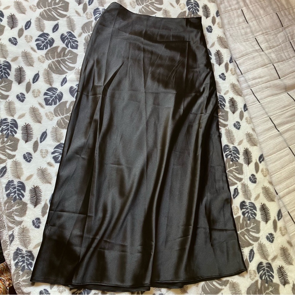 YESSTYLE *classy and elegant* black satin midi skirt